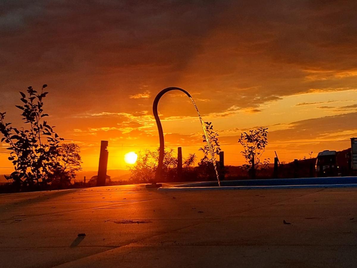 Pousada O Canto Da Seriema Nobres Bagian luar foto